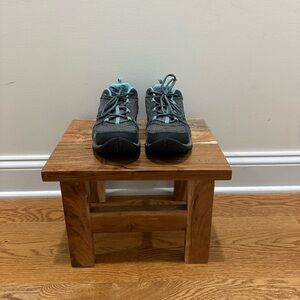 Merrell Womens Hiking Sneakers in Gray and Light Blue